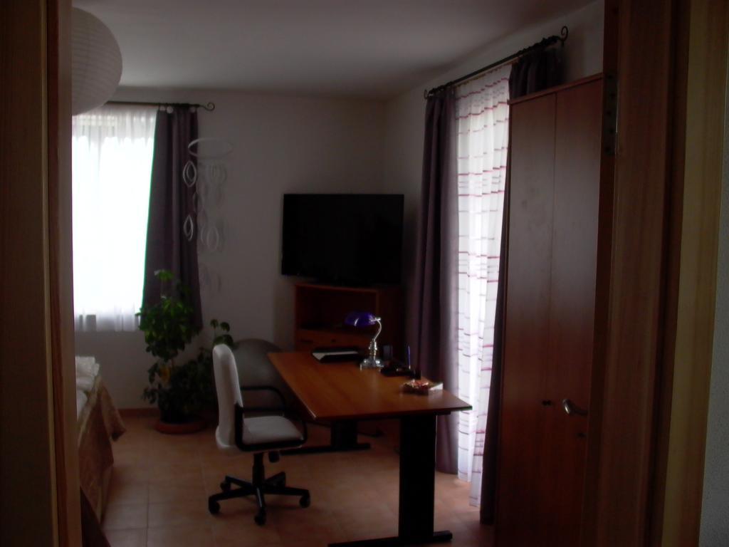 Gaestezimmer Ferienwohnung Villa Alexa, Mit Wallbox Woltersdorf  Екстер'єр фото